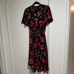 Forever 21 Floral Black and Red Women's Dress wrapped around  V neck Small